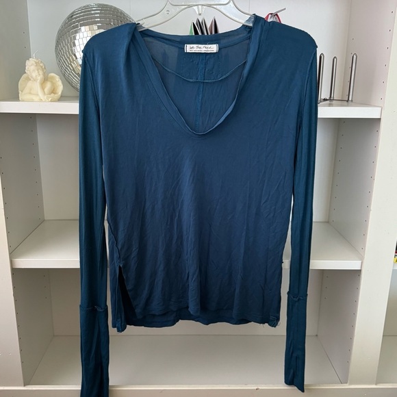 WE THE FREE PEOPLE Fresh and Clean Blue Long Sleeve Shirt - Picture 4 of 5